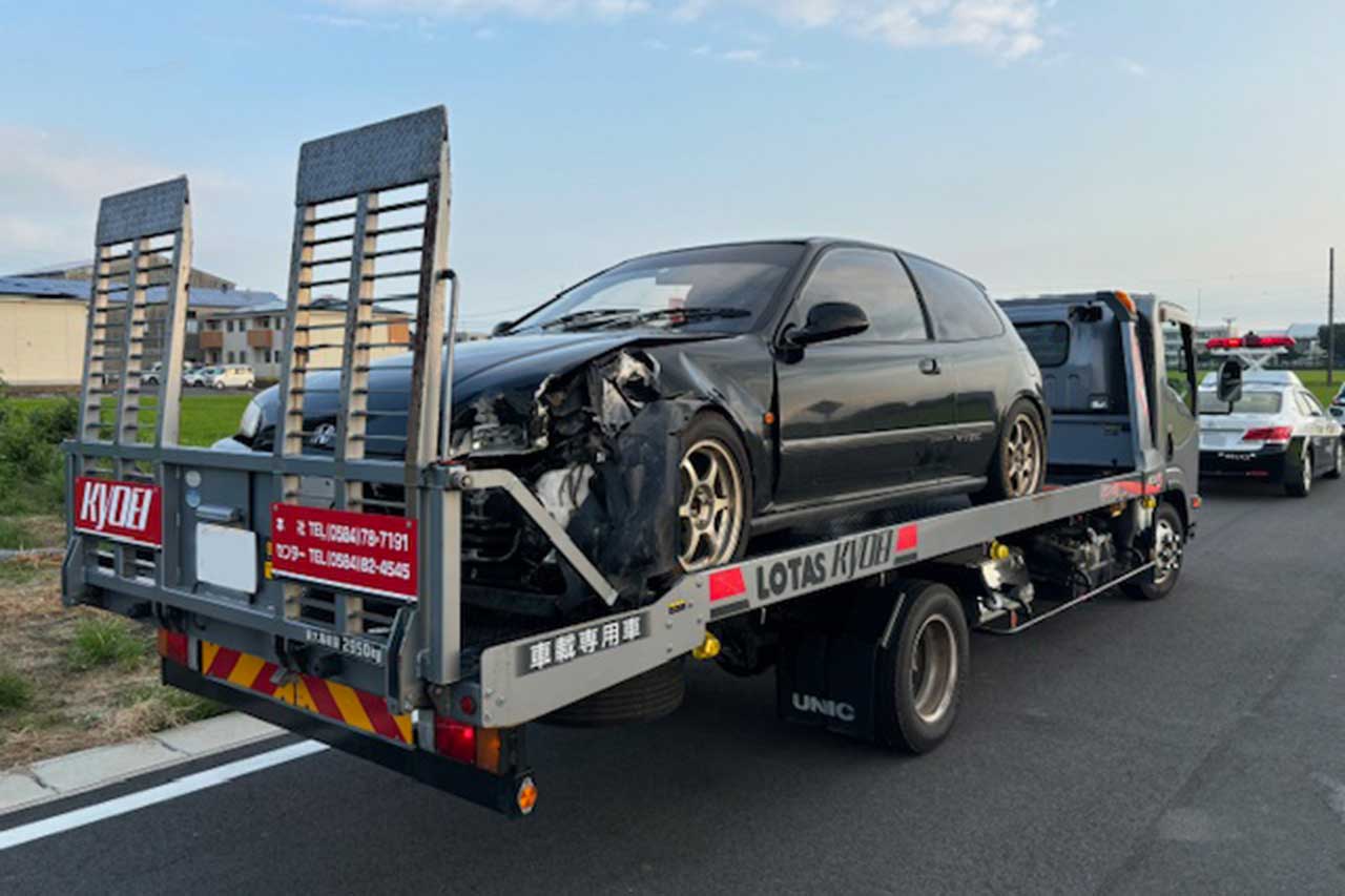 共栄自動車は、事故で自走不可になった車でも積載車で運びます